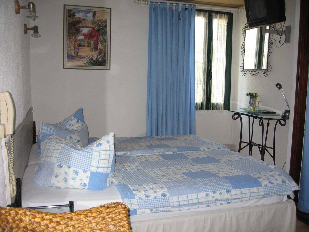 Hostellerie Aspremont Room photo